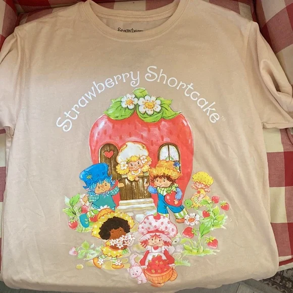 🎀 Strawberry Shortcake Women's Garden Party and Friends Short Sleeve T-Shirt S - Picture 2 of 3